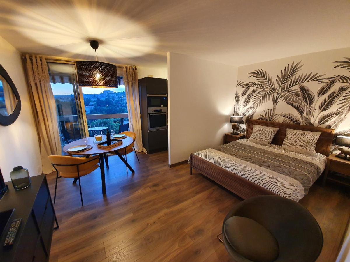 La Loge Du Chateau ! "Climatise" Gréoux-les-Bains Kültér fotó